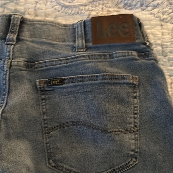 Lee Extreme Motion Tapered Leg Jeans in Blue - Picture 5 of 6